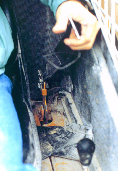 Photo of hydraulic interlock connected to the seatbelt