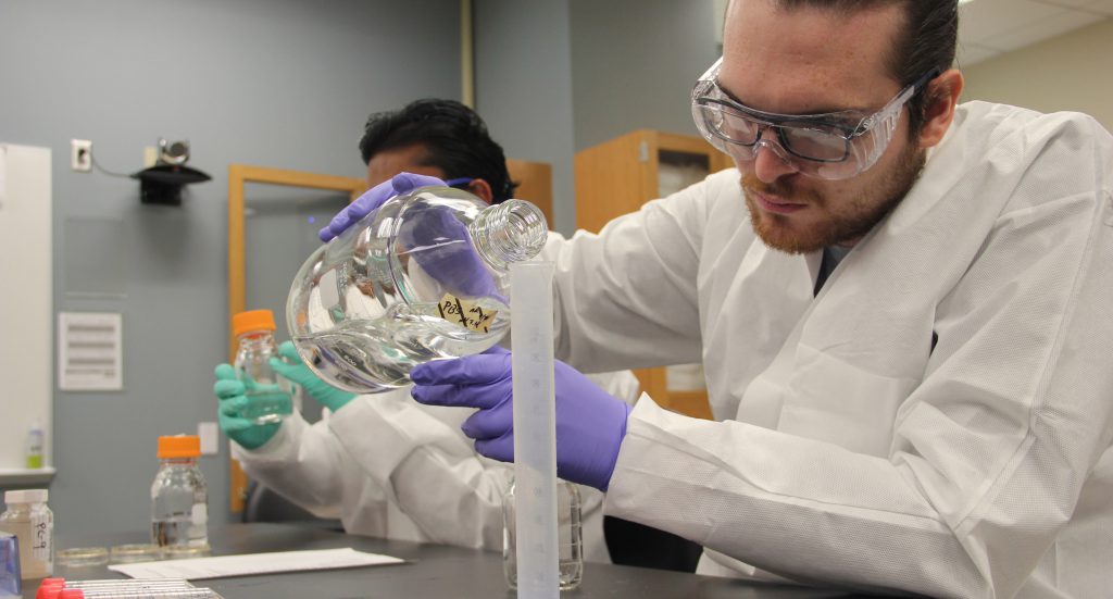 CPH students at State Hygienic Laboratory