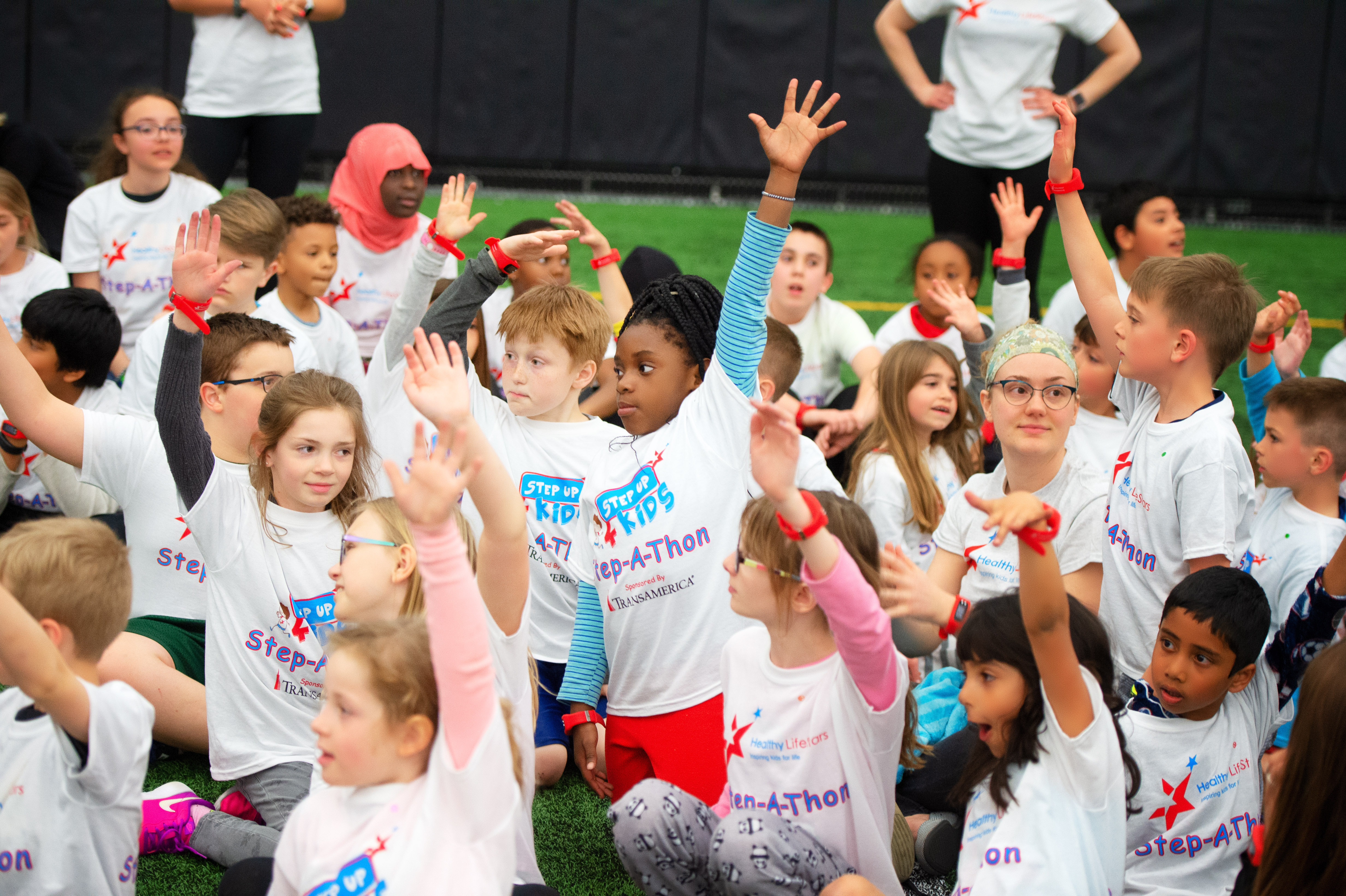 Children and Abby Lee at the Healthy LifeStars Step A Thon.