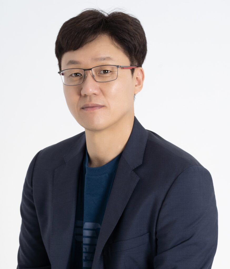 Portrait of Prof. Jong Sung Kim of the Department of Occupational and Environmental Health at the University of Iowa College of Public Health.