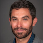 Portrait of Professor Jonathan Platt of the Department of Occupational and Environmental Health at the University of Iowa College of Public Health.