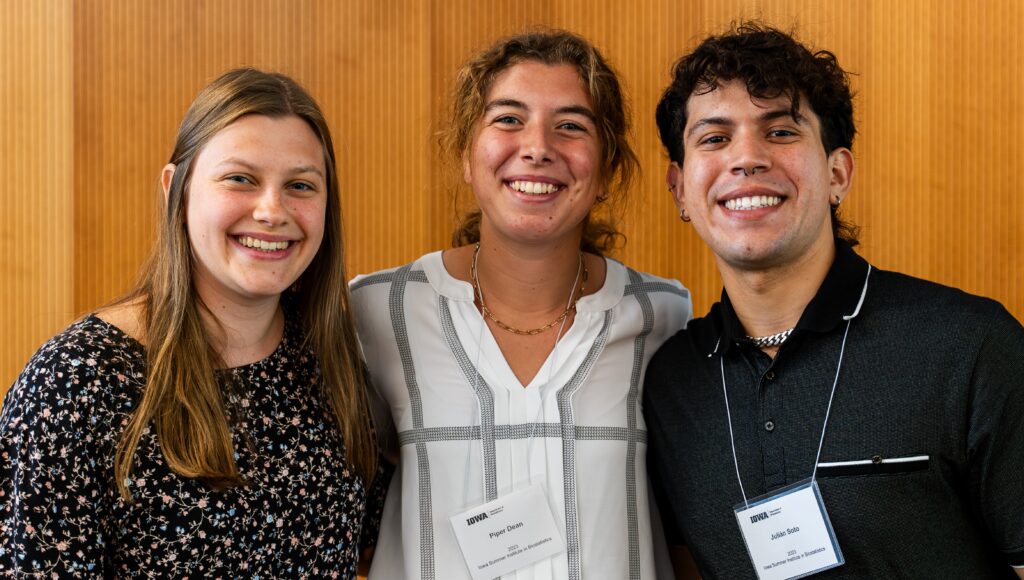  Piper Dean, Kelsey Mulligan and Julián Soto