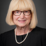 Portrait of Prof. Linda Snetselaar of the Department of Epidemiology at the University of Iowa College of Public Health.